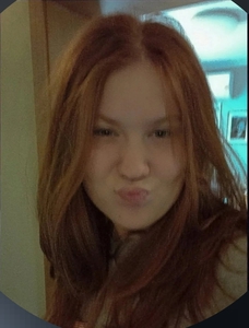 Żeby byla cała widoczna ale bez ubran