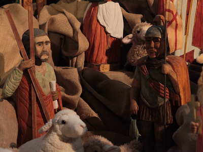 Szopka w krakowskim kościele Bernardynów i inne ujęcia wnętrz świątyni. Szopka u św Józefa. 5