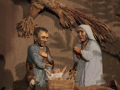 Szopka w krakowskim kościele Bernardynów i inne ujęcia wnętrz świątyni. Szopka u św Józefa. 7