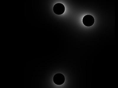 Pole elektrostatyczne 2D trzech walców w uziemionej obudowie 7