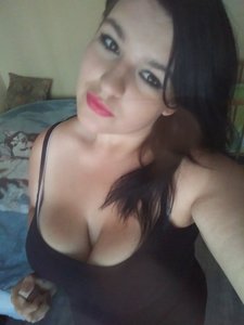 Dominika - kusząca sąsiadka 2