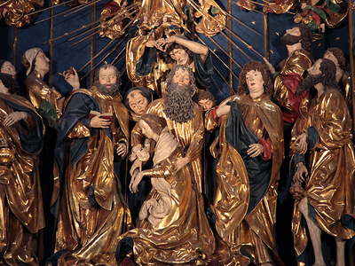 Wnętrza kościoła mariackiego 3