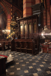 Wnętrza kościoła mariackiego 16