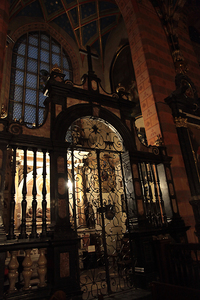 Wnętrza kościoła mariackiego 26