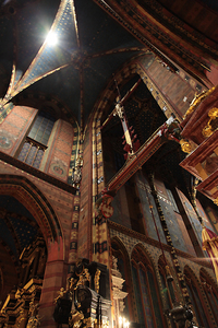 Wnętrza kościoła mariackiego 27