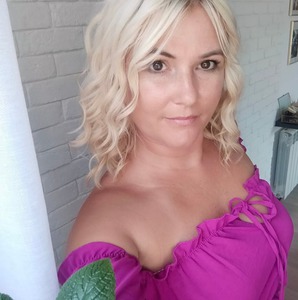 Iwona B. Kurwiszon 22