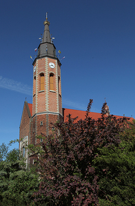 Kościół Matki Boskiej Dobrej Rady , architektura Prokocimia i park Jerzmanowskiego , w Krakowie. 45