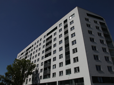 Kościół Matki Boskiej Dobrej Rady , architektura Prokocimia i park Jerzmanowskiego , w Krakowie. 62