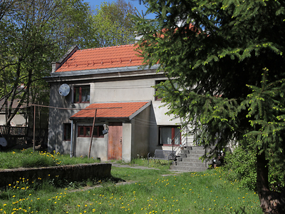 Kościół Matki Boskiej Dobrej Rady , architektura Prokocimia i park Jerzmanowskiego , w Krakowie. 71