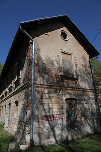 Kościół Matki Boskiej Dobrej Rady , architektura Prokocimia i park Jerzmanowskiego , w Krakowie. 73