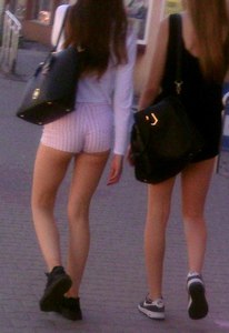 Oceniajcie opięty tyłeczek