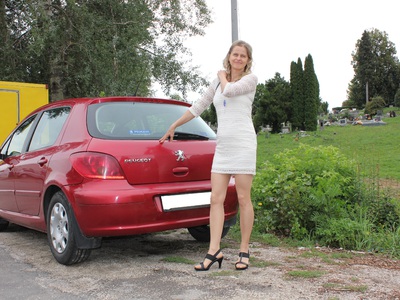 Szukam nauczyciela, który nauczy mnie jazdy do tyłu (od tyłu?)