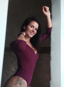 zróbmy z Agnieszki znaną sukę w necie